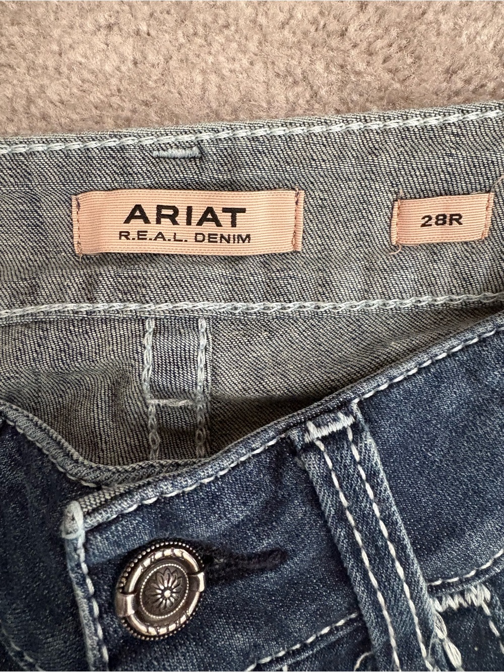 Ariat Jeans - Picture 2 of 5